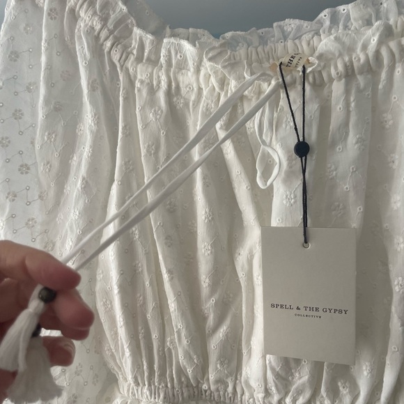 NEW SPELL & THE GYPSY COLLECTIVE Spell
Daisy Chain Ruched Mini Dress White Polka - Picture 4 of 14